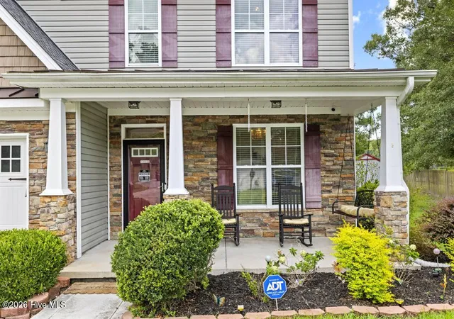 Photo 2 of Single family home for sale at 201 Old Millstone Ct, Sneads Ferry, NC 28460 | MLS# 100596271 | Listing updated on 2026-09-05