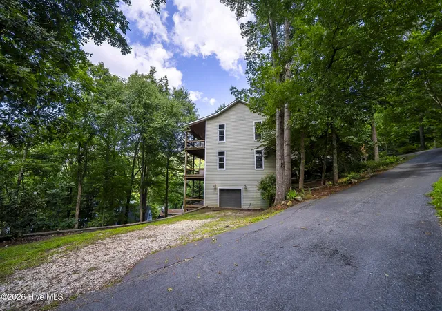 Photo 3 of Single family home for sale at 63 Snowbird Trl, Robbinsville, NC 28771 | MLS# 100597495 | Listing updated on 2026-08-19
