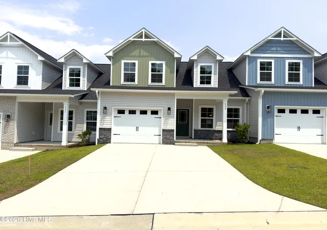 Photo 1 of Townhouse for sale at 553 Timbercrest Cir Se, Bolivia, NC 28422 | MLS# 100555394 | Listing updated on 2026-09-07