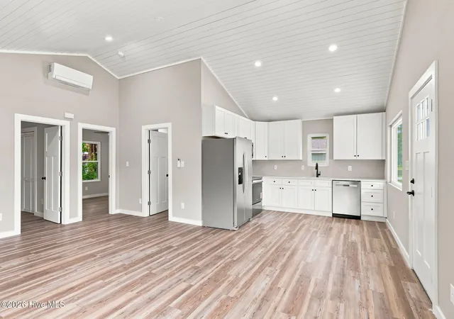 Listing Photo 5 - Condo for sale in building located at 171 Long Pond Loop, Swansboro, NC 28584
