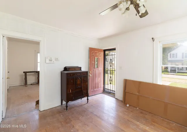 Photo 3 of Single family home for sale at 113 E Carteret St, Edenton, NC 27932 | MLS# 100597167 | Listing updated on 2026-09-11