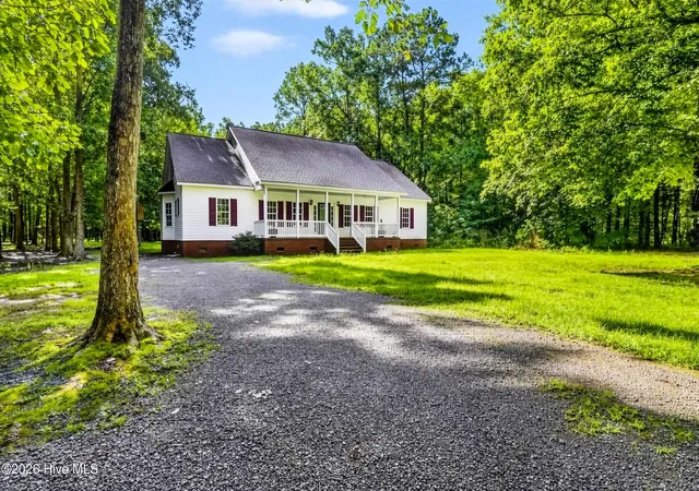 Photo 3 of Single family home for sale at 357 Seeview Ln, Hertford, NC 27944 | MLS# 100594889 | Listing updated on 2026-09-12