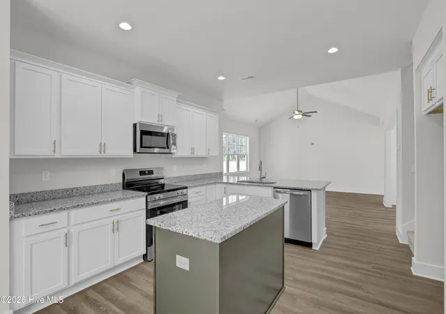 Photo 4 of Single family home for sale at 62 Peach Ct, Burgaw, NC 28425 | MLS# 100554077 | Listing updated on 2026-08-18