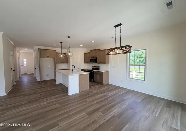 Photo 4 of Single family home for sale at 21 Yardley Dr, Smithfield, NC 27577 | MLS# 100577527 | Listing updated on 2026-10-02