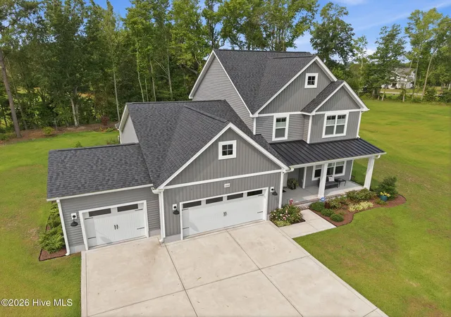 Photo 2 of Single family home for sale at 2200 Three Oaks Dr, Greenville, NC 27858 | MLS# 100589777 | Listing updated on 2026-08-19