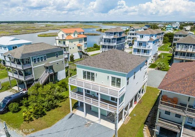 Photo 3 of Single family home for sale at 1518 Wahoo St, N Topsail Beach, NC 28460 | MLS# 100490288 | Listing updated on 2026-09-13