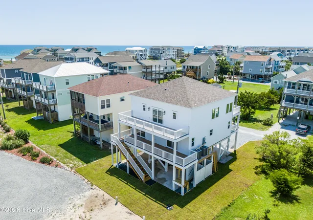 Photo 4 of Single family home for sale at 1518 Wahoo St, N Topsail Beach, NC 28460 | MLS# 100490288 | Listing updated on 2026-09-13
