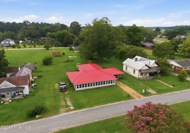 Photo 3 of Single family home for sale at 208 N West Ave, Oak City, NC 27857 | MLS# 100593213 | Listing updated on 2026-09-14