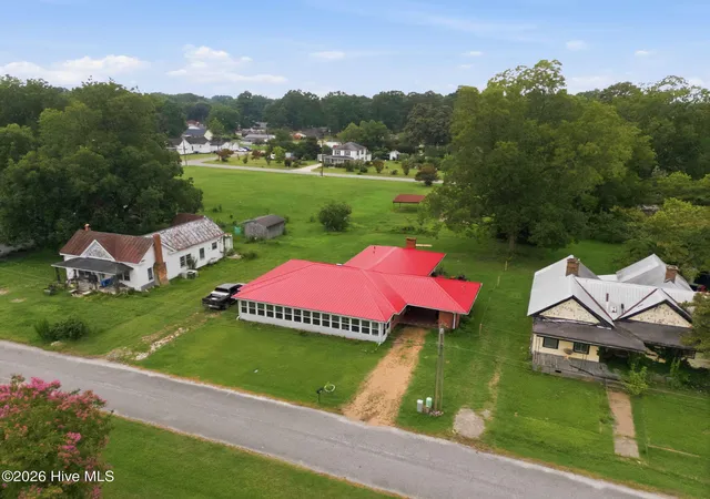 Photo 4 of Single family home for sale at 208 N West Ave, Oak City, NC 27857 | MLS# 100593213 | Listing updated on 2026-09-14