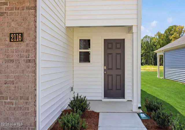 Photo 4 of Single family home for sale at 2116 Montalvan Dr, Greenville, NC 27834 | MLS# 100573428 | Listing updated on 2026-09-15