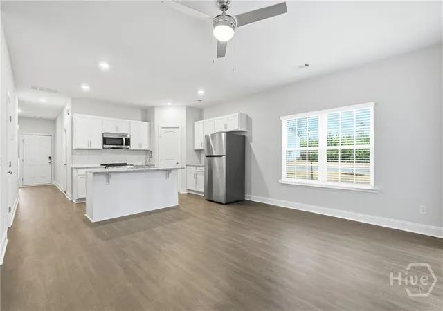 Photo 3 of Townhouse for sale at 112 Hinesley Way, Pooler, GA 31322 | MLS# SA361924 | Listing updated on 2026-10-19