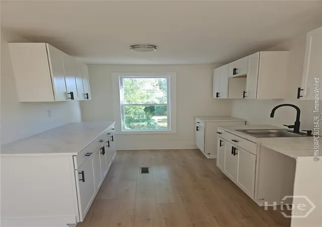 Photo 2 of Single family home for sale at 14 W 54th Street, Savannah, GA 31405 | MLS# SA357053 | Listing updated on 2026-08-25