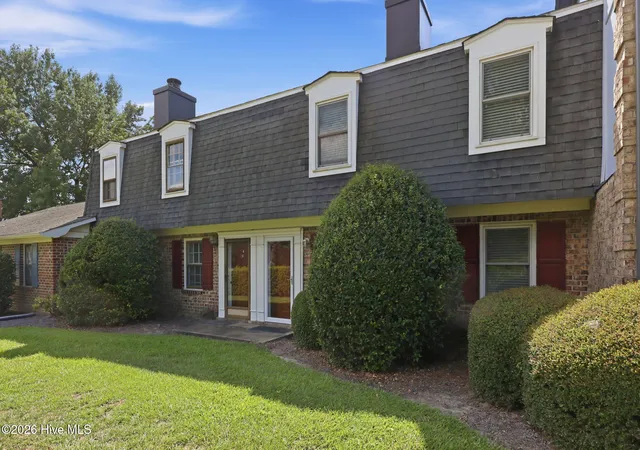 Photo 2 of Townhouse for sale at 17 Scott St, Greenville, NC 27858 | MLS# 100596426 | Listing updated on 2026-08-24