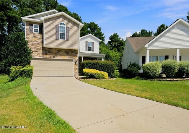 Photo 1 of Single family home for sale at 106 Lightwater Ct, Aberdeen, NC 28315 | MLS# 100597955 | Listing updated on 2026-09-04