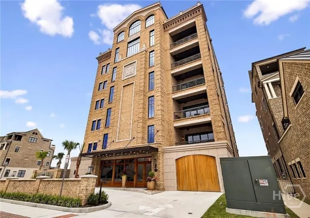 Photo 4 of Condo for sale at 440 Geo Meyer Ave #1, Savannah, GA 31401 | MLS# SA351980 | Listing updated on 2026-08-26