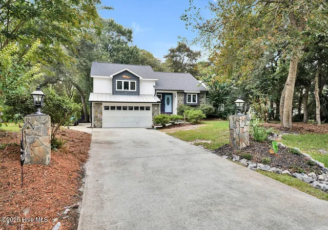 Photo 3 of Single family home for sale at 2002 Petes Camp Dr, Southport, NC 28461 | MLS# 100597965 | Listing updated on 2026-09-06