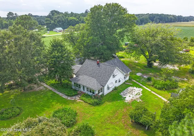 Photo 3 of Single family home for sale at 1303 Turnpike Rd, Elizabeth City, NC 27909 | MLS# 100597692 | Listing updated on 2026-09-15
