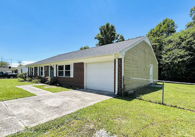 Photo 3 of Single family home for sale at 508 Thyme Ct, Jacksonville, NC 28540 | MLS# 100589628 | Listing updated on 2026-09-18
