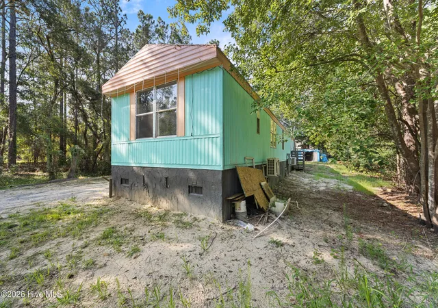 Photo 20 of Manufactured home for sale at 281 Holly Dr, Southport, NC 28461 | MLS# 100598305 | Listing updated on 2026-08-22
