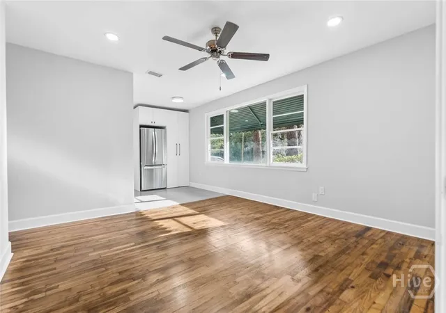 Photo 3 of Single family home for sale at 2102 Auburn St, Savannah, GA 31404 | MLS# SA362318 | Listing updated on 2026-08-21