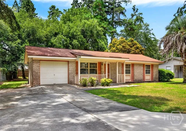 Photo 1 of Single family home for sale at 615 Walthour Rd, Savannah, GA 31410 | MLS# SA361076 | Listing updated on 2026-09-13