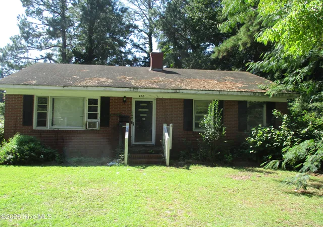 Photo 1 of Single family home for sale at 700 Jones Ave, Kinston, NC 28501 | MLS# 100597518 | Listing updated on 2026-09-18