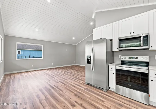 Listing Photo 5 - Condo for sale in building located at 157 Long Pond Loop, Swansboro, NC 28584