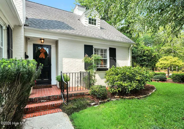 Photo 4 of Single family home for sale at 1413 Hawthorne Rd, Wilmington, NC 28403 | MLS# 100592073 | Listing updated on 2026-09-18