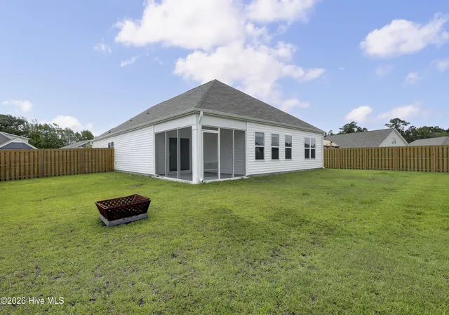 Photo 3 of Single family home for sale at 108 Cassidy Ln, Holly Ridge, NC 28445 | MLS# 100591063 | Listing updated on 2026-09-17