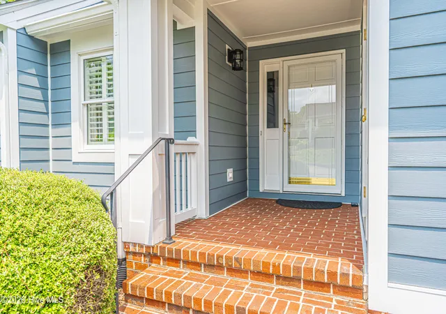 Listing Photo 5 - Condo for sale in building located at 185 N Knl Rd, Southern Pines, NC 28387