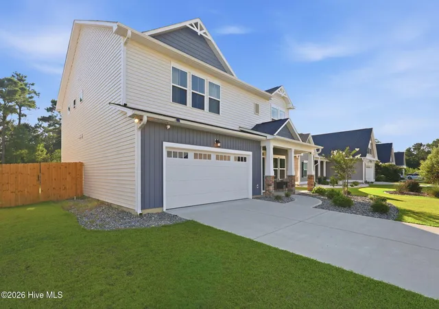 Photo 3 of Single family home for sale at 281 E Maritt St, Hampstead, NC 28443 | MLS# 100599068 | Listing updated on 2026-08-26