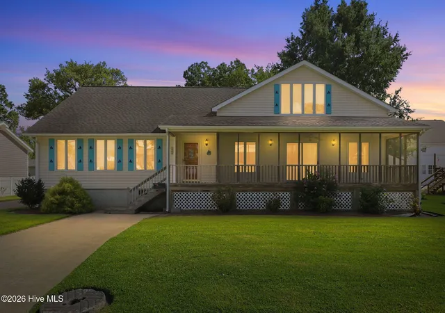 Photo 2 of Single family home for sale at 463 E Water St, Belhaven, NC 27810 | MLS# 100589209 | Listing updated on 2026-08-23