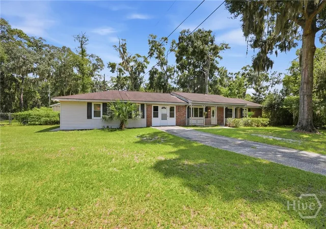 Photo 1 of Single family home for sale at 2429 Dolphin Dr, Savannah, GA 31406 | MLS# SA363202 | Listing updated on 2026-08-27