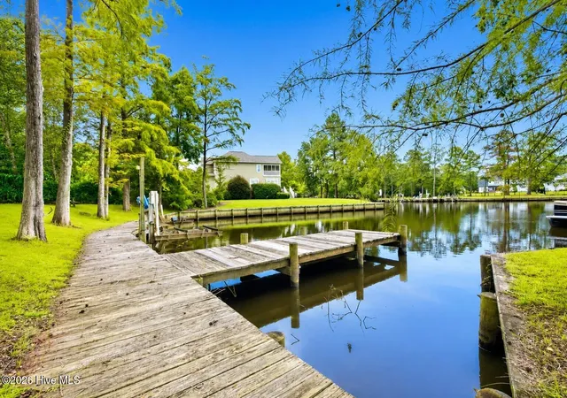 Photo 4 of Single family home for sale at 1501 Zurich Pl, New Bern, NC 28562 | MLS# 100595604 | Listing updated on 2026-08-21