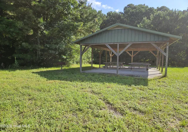 Photo 3 of House for sale at 82 E Waterway Dr, Belhaven, NC 27810 | MLS# 100594379 | Listing updated on 2026-08-19