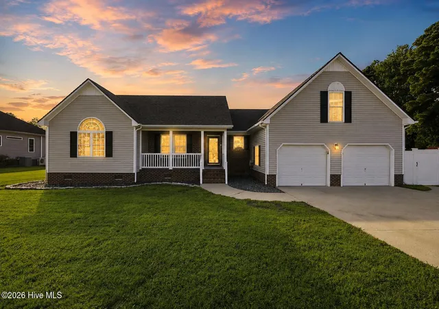 Photo 2 of Single family home for sale at 506 Planters Run, Elizabeth City, NC 27909 | MLS# 100598942 | Listing updated on 2026-09-16