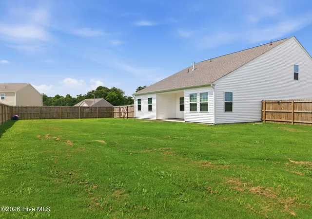 Photo 3 of Single family home for sale at 1828 Dakota Creek Dr, Ayden, NC 28513 | MLS# 100598532 | Listing updated on 2026-09-17