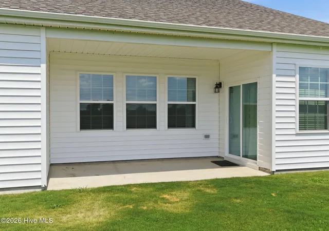 Photo 4 of Single family home for sale at 1828 Dakota Creek Dr, Ayden, NC 28513 | MLS# 100598532 | Listing updated on 2026-09-17