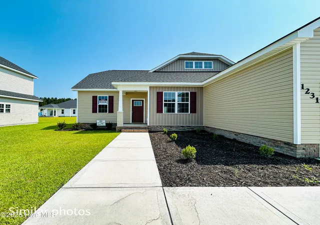 Photo 3 of Single family home for sale at 1231 Inner Banks Ln, Jacksonville, NC 28546 | MLS# 100562830 | Listing updated on 2026-09-22