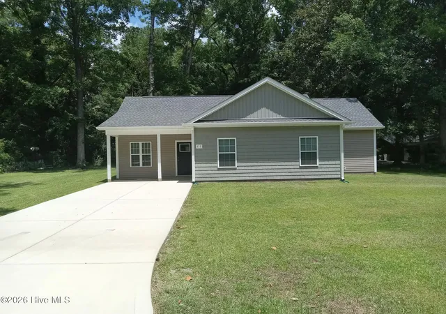 1st image of 111 E Oliver St, Whiteville, NC 28472 | MLS# 100521963