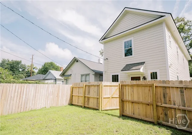 Photo 37 of Single family home for sale at 807 East 33rd, Savannah, GA 31401 | MLS# SA361075 | Listing updated on 2026-08-25