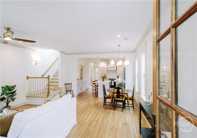 Photo 4 of Single family home for sale at 807 East 33rd, Savannah, GA 31401 | MLS# SA361075 | Listing updated on 2026-08-25