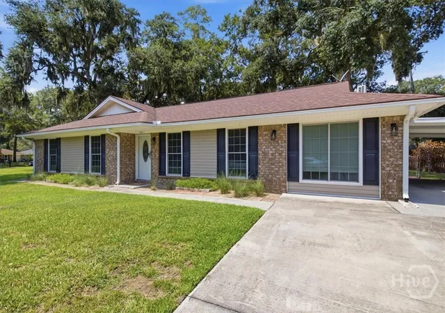 Photo 1 of Single family home for sale at 601 Leaning Oaks Dr, Savannah, GA 31410 | MLS# SA361757 | Listing updated on 2026-09-09