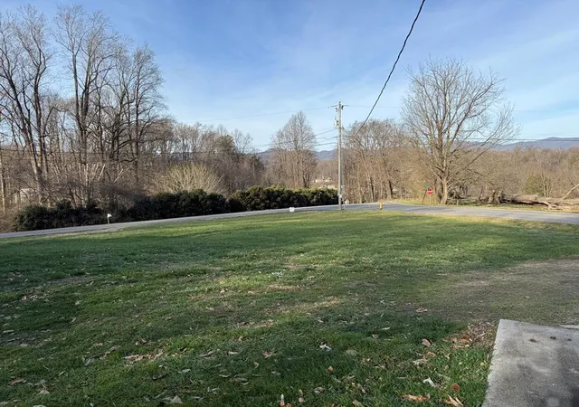 Photo 3 of Single family home for sale at 4357 Fairview Rd, Andrews, NC 28901 | MLS# 98525381 | Listing updated on 2026-08-18