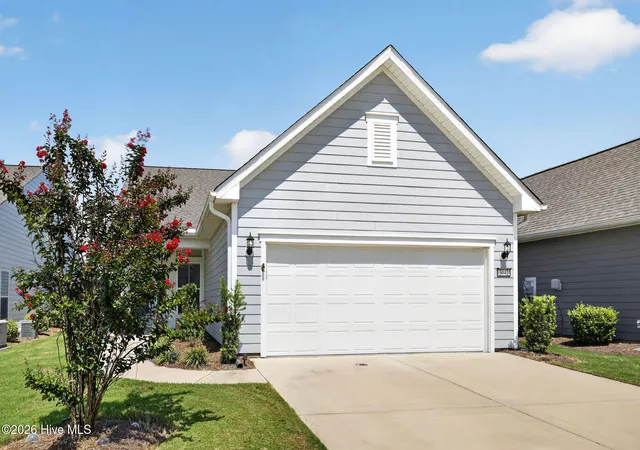 Photo 2 of Single family home for sale at 3042 Laughing Gull Ter, Wilmington, NC 28412 | MLS# 100599323 | Listing updated on 2026-08-31
