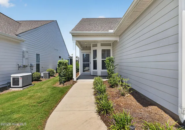 Photo 3 of Single family home for sale at 3042 Laughing Gull Ter, Wilmington, NC 28412 | MLS# 100599323 | Listing updated on 2026-08-31