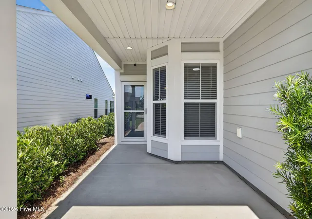 Photo 4 of Single family home for sale at 3042 Laughing Gull Ter, Wilmington, NC 28412 | MLS# 100599323 | Listing updated on 2026-08-31
