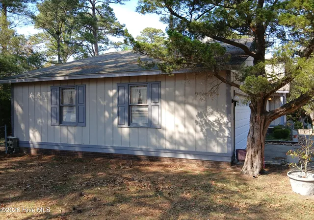 Photo 3 of Single family home for sale at 102 Foxwood Pl, Goldsboro, NC 27530 | MLS# 100599497 | Listing updated on 2026-09-17