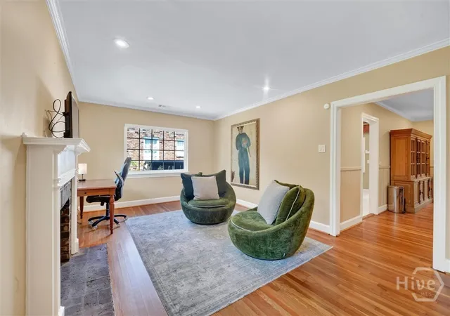 Photo 4 of Single family home for sale at 30 E 60th Street, Savannah, GA 31405 | MLS# SA362116 | Listing updated on 2026-10-14