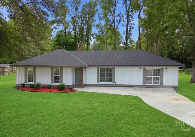 1st image of 131 Bea Rd, Richmond Hill, GA 31324 | MLS# SA363044